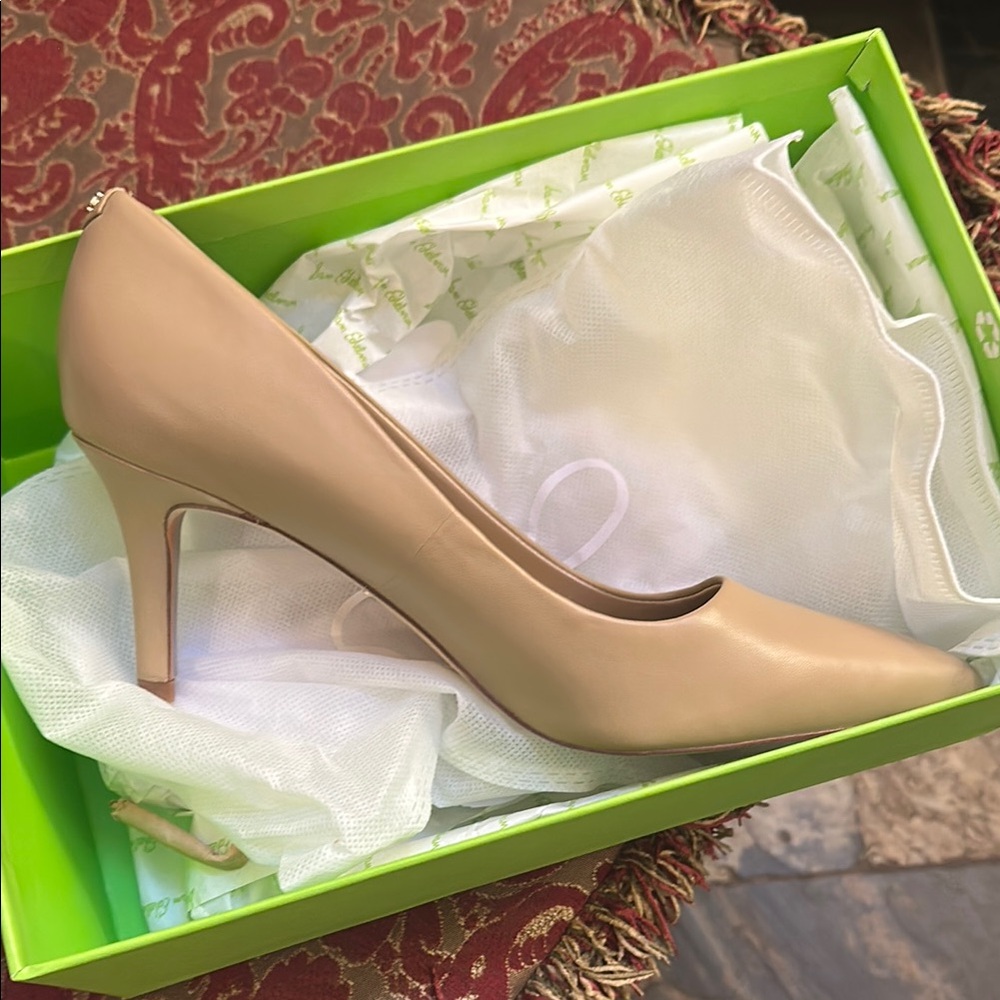 Elegant Tan Women's Pumps